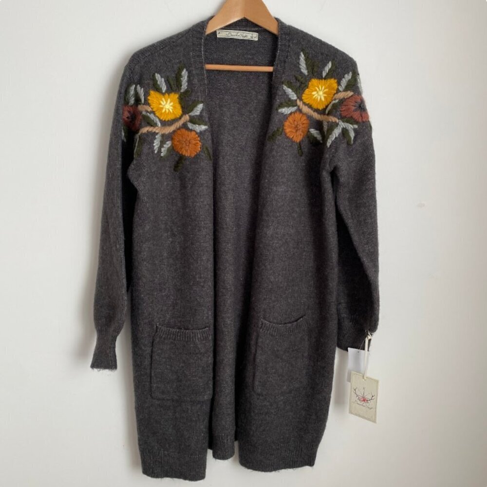 NWT Boundless North Floral Embroidered Open-Front Long Cardigan Sweater Size S - Picture 2 of 9